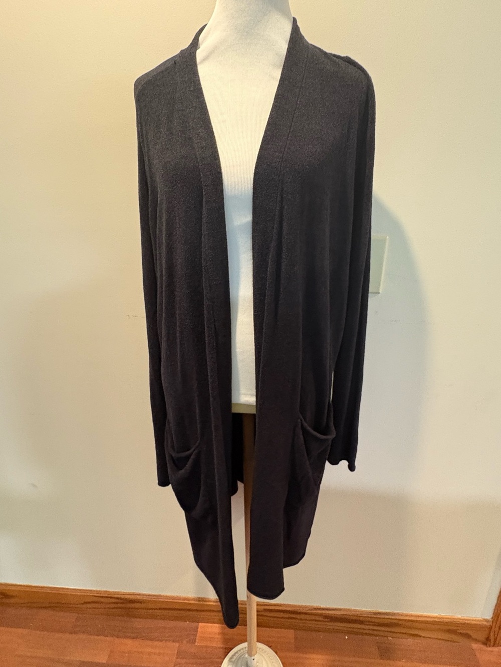 Barefoot Dreams duster size XL